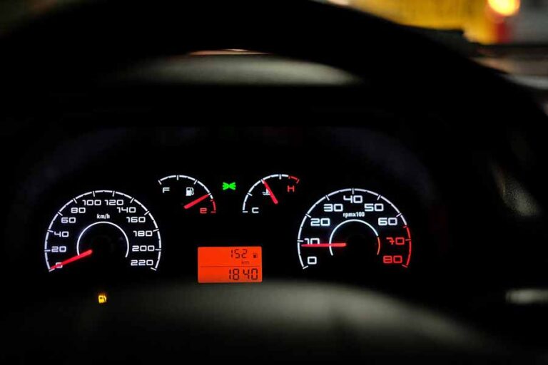 What Is Door-to-Door Vehicle Transportation And What Are The Risks?
